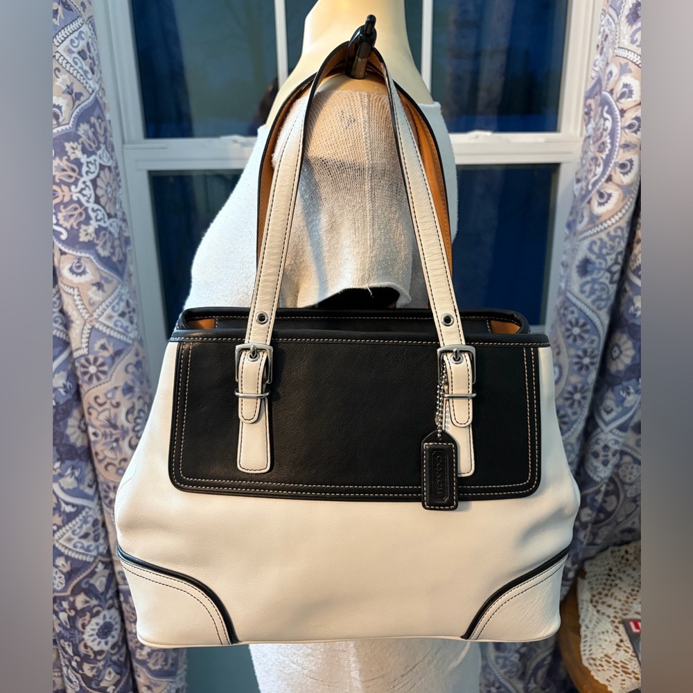 Vintage Black and White Coach Hampton Shoulder Bag - 9605